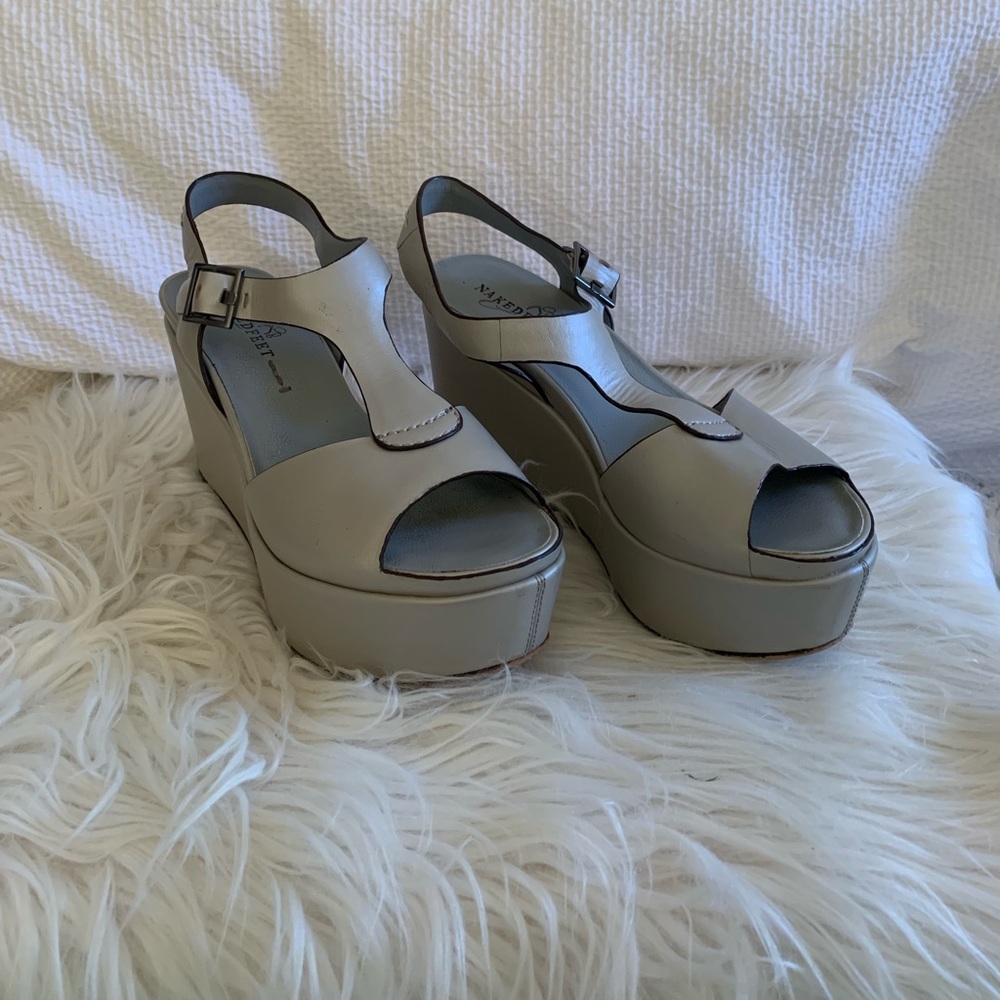 Naked Feet- silver wedge 7.5
